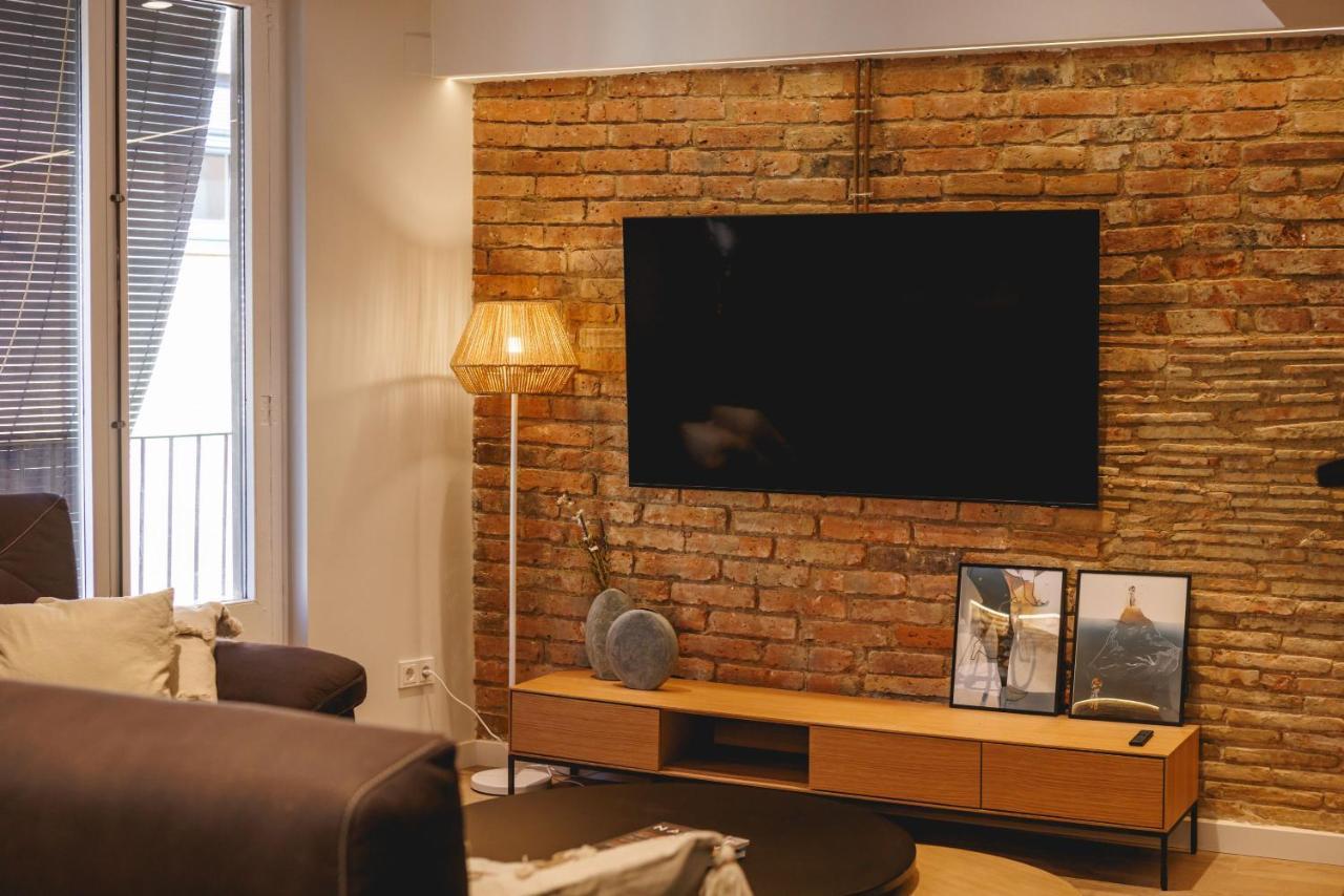 Bravissimo Cort Reial Duplex, Spacious With 3 Bedrooms Gerona Exterior foto