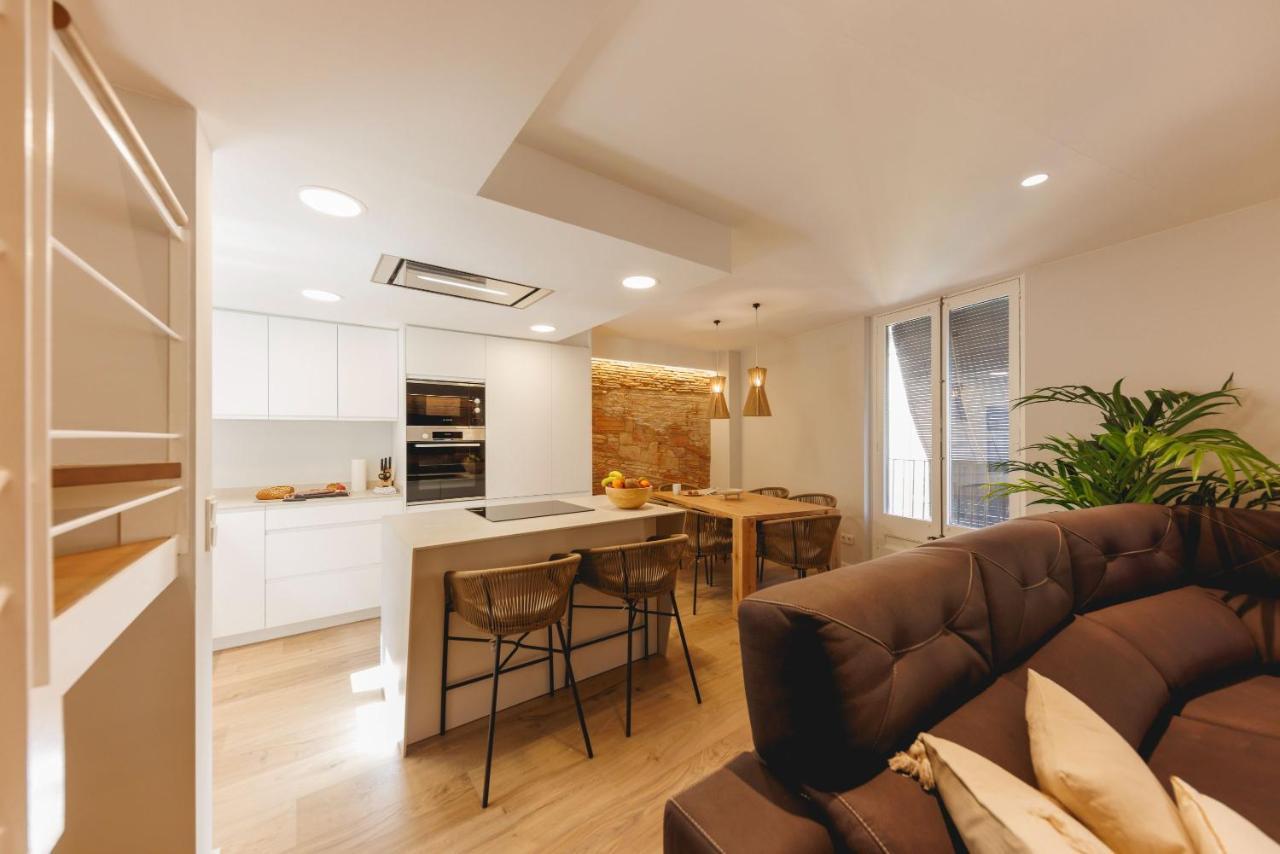 Bravissimo Cort Reial Duplex, Spacious With 3 Bedrooms Gerona Exterior foto