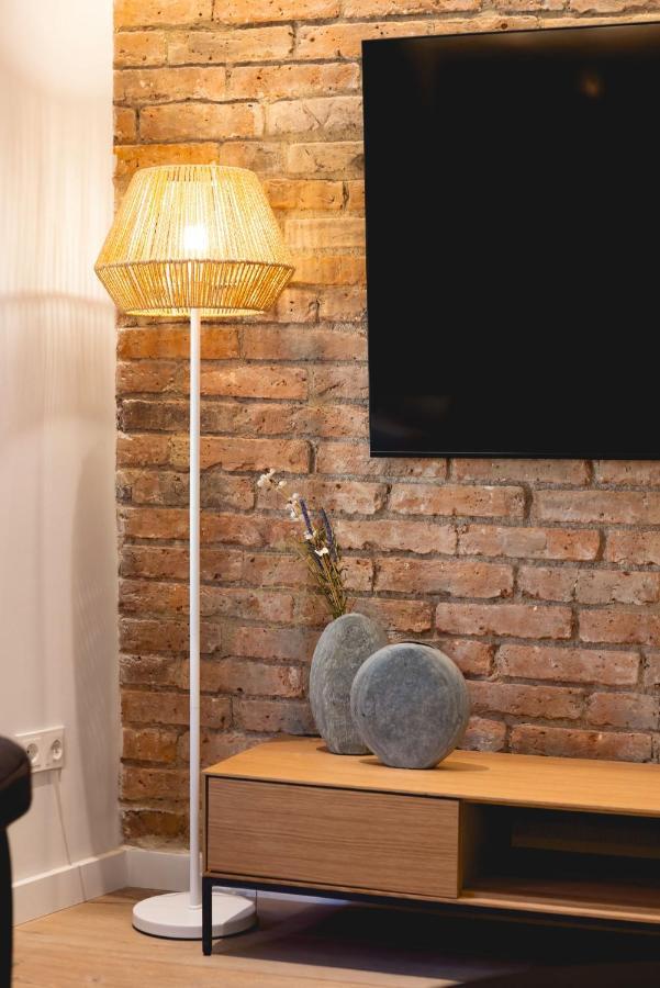 Bravissimo Cort Reial Duplex, Spacious With 3 Bedrooms Gerona Exterior foto